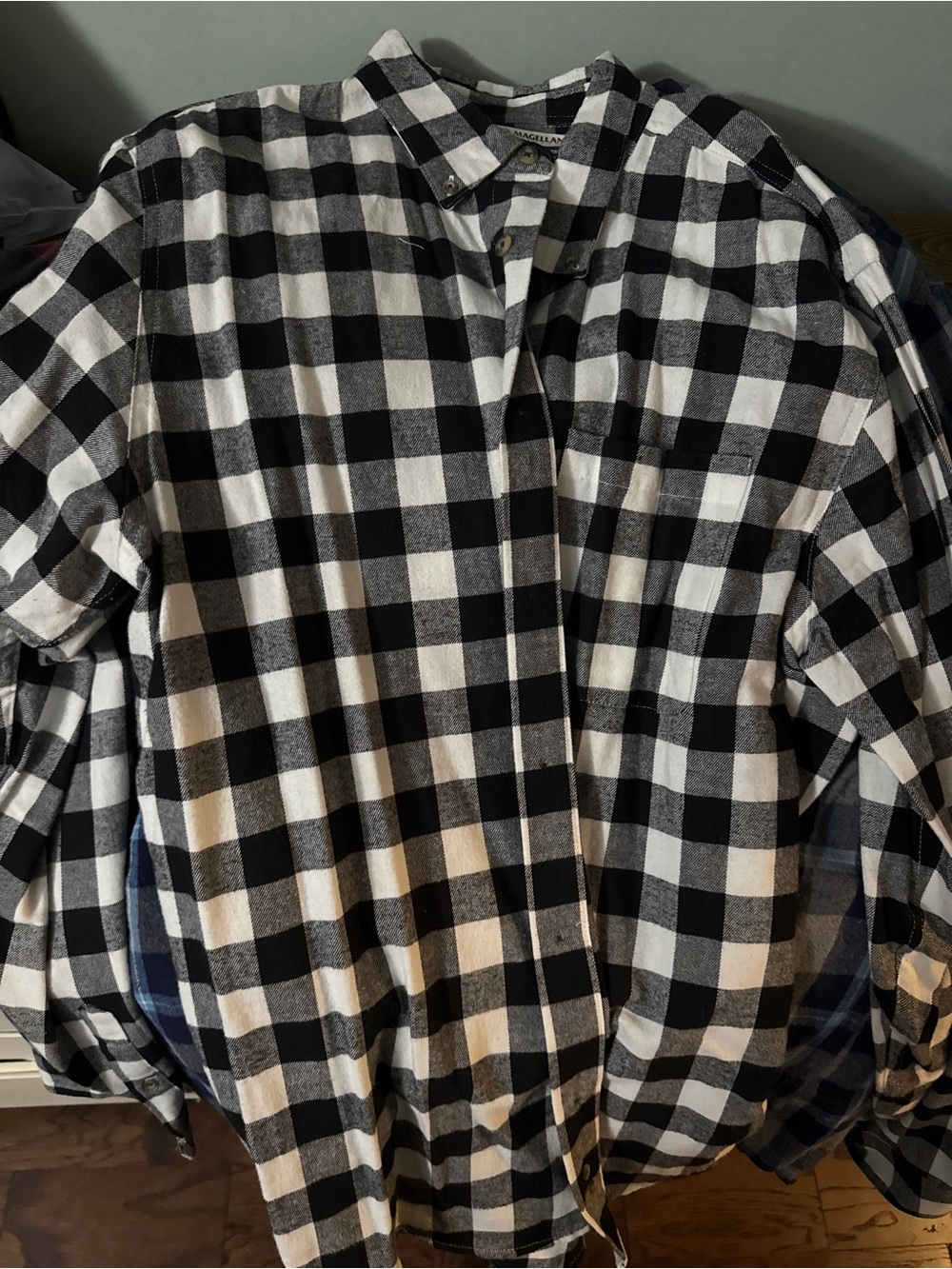 men’s 2xl button up bundle -8 shirts